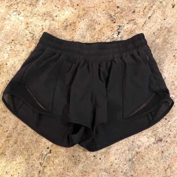 lululemon athletica Pants - Lululemon Hotty Hot Short 2.5”
